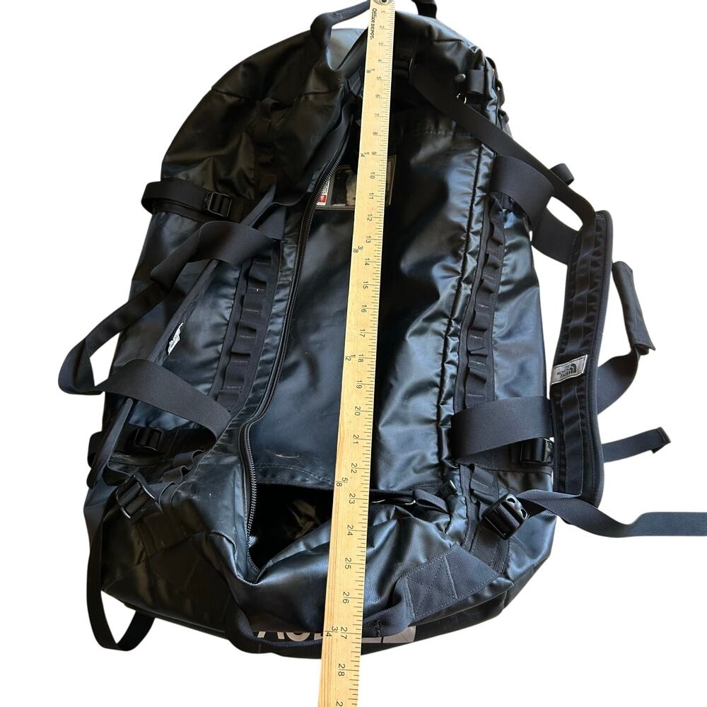 The North Face Small Base Camp Duffle - Picture 14 of 14